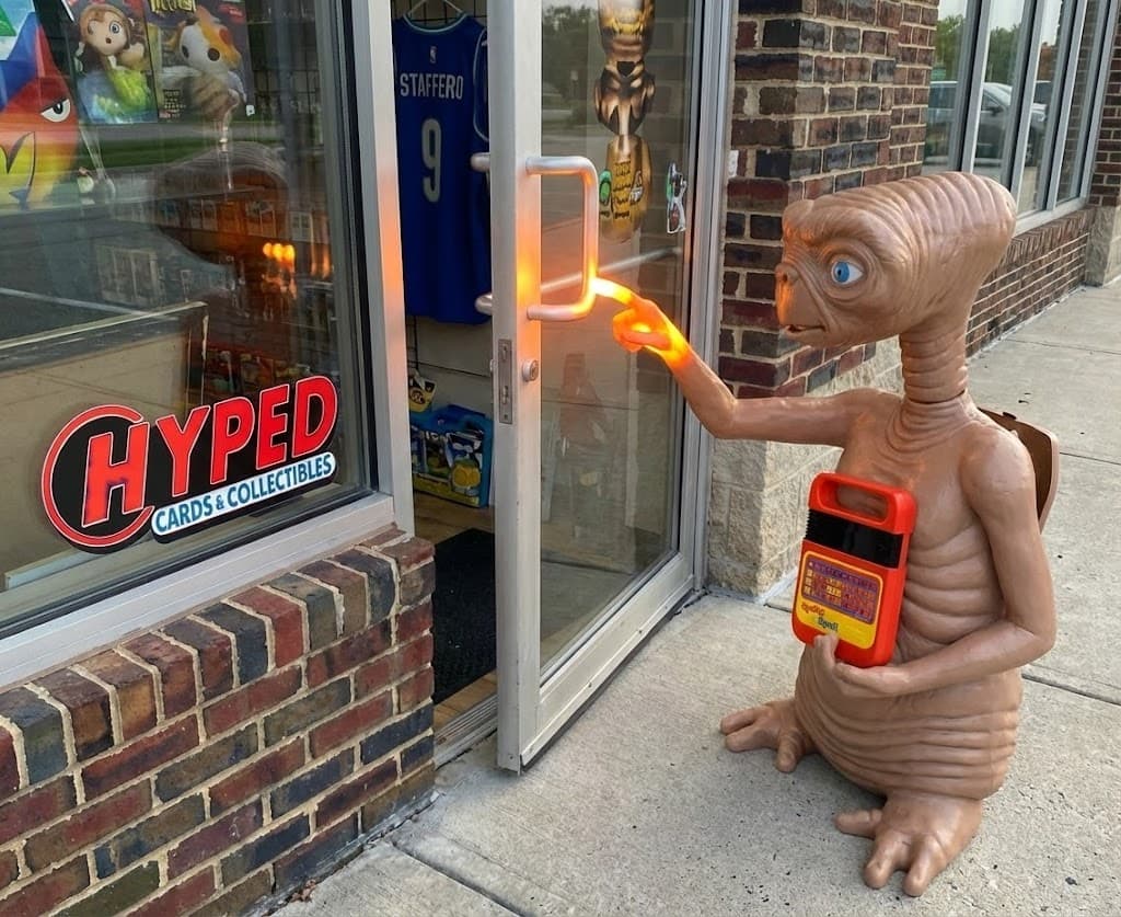 E.T. welcomes you at Hyped Cards entrance